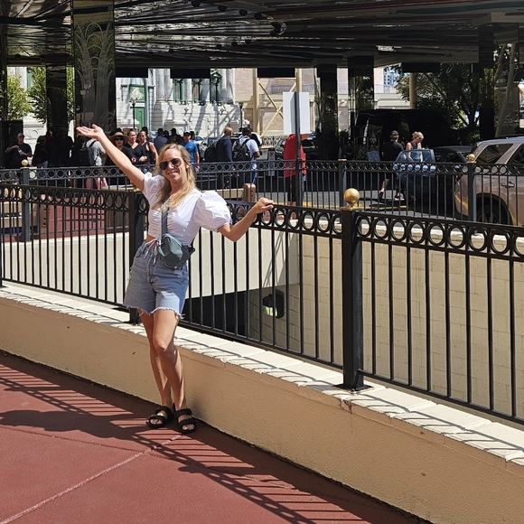 🌻Meet the Posher - Alex @houseofcloth🌻 - Picture 2 of 8